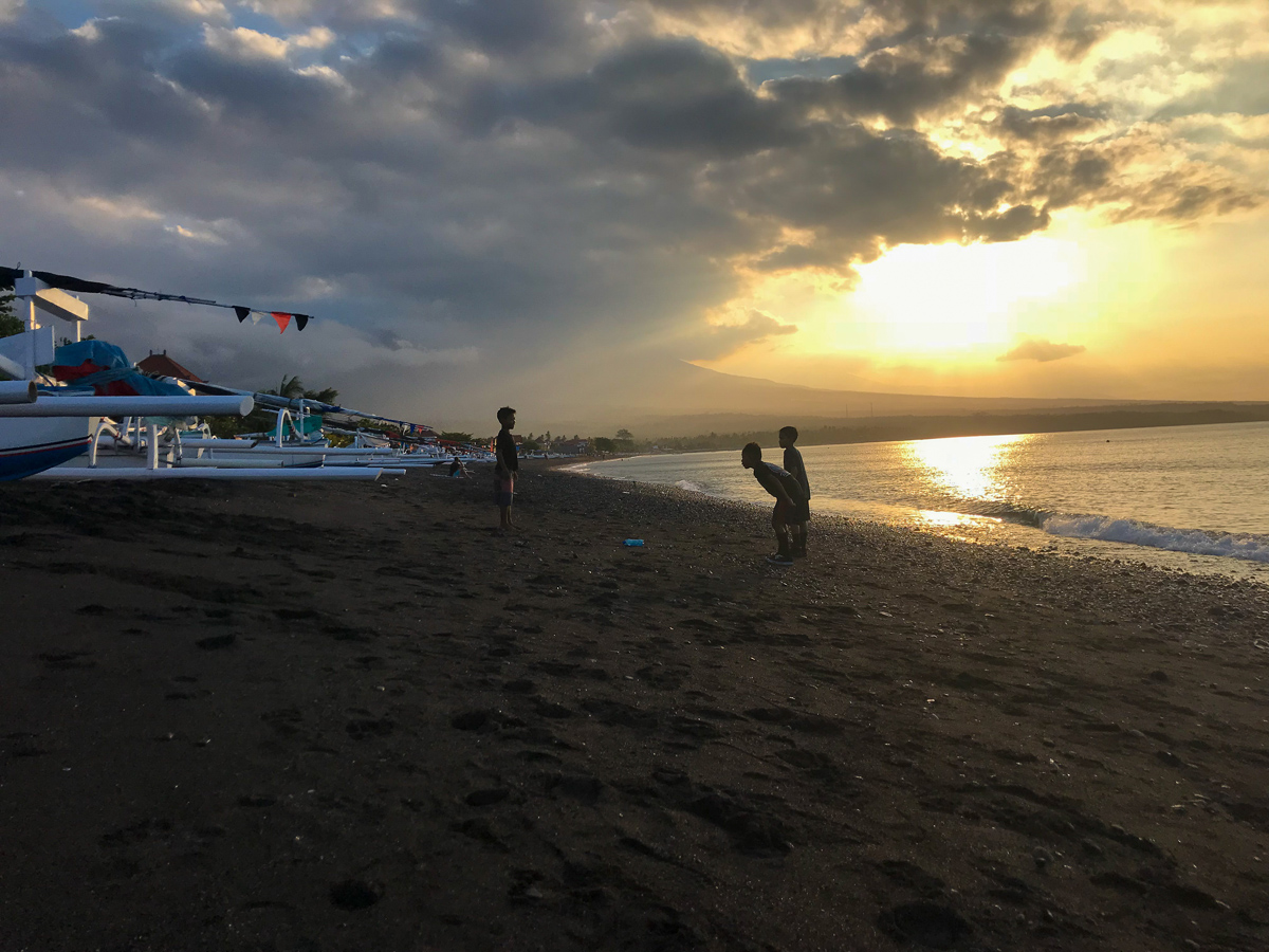 Indonésie Bali Amed voyage plage enfants