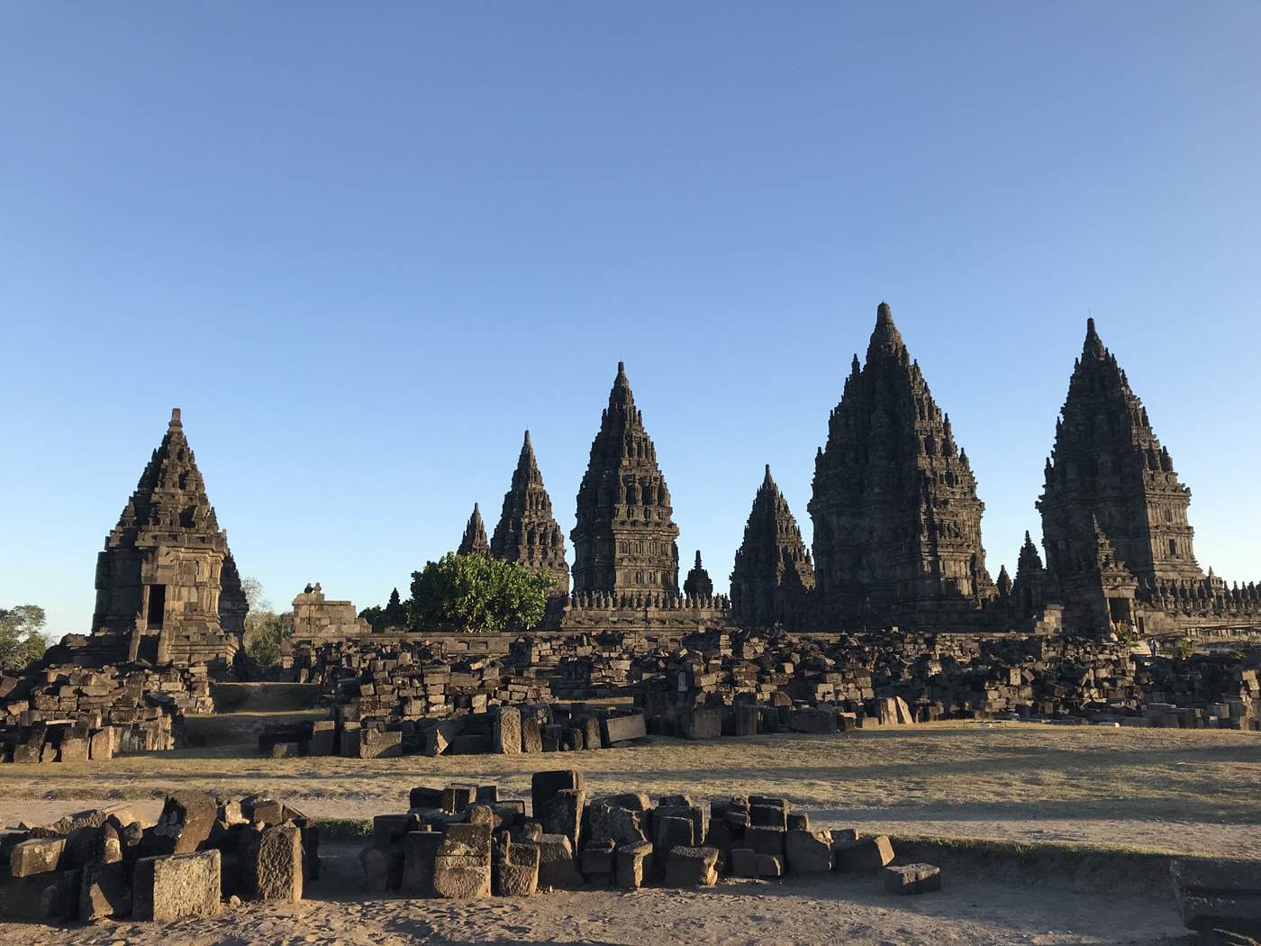 Prambanan Java Indonésie borobudur temple blog voyage Hindou
