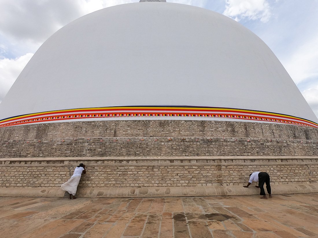 Sri Lanka Anuradhapura Stupa Ruwanwelisaya