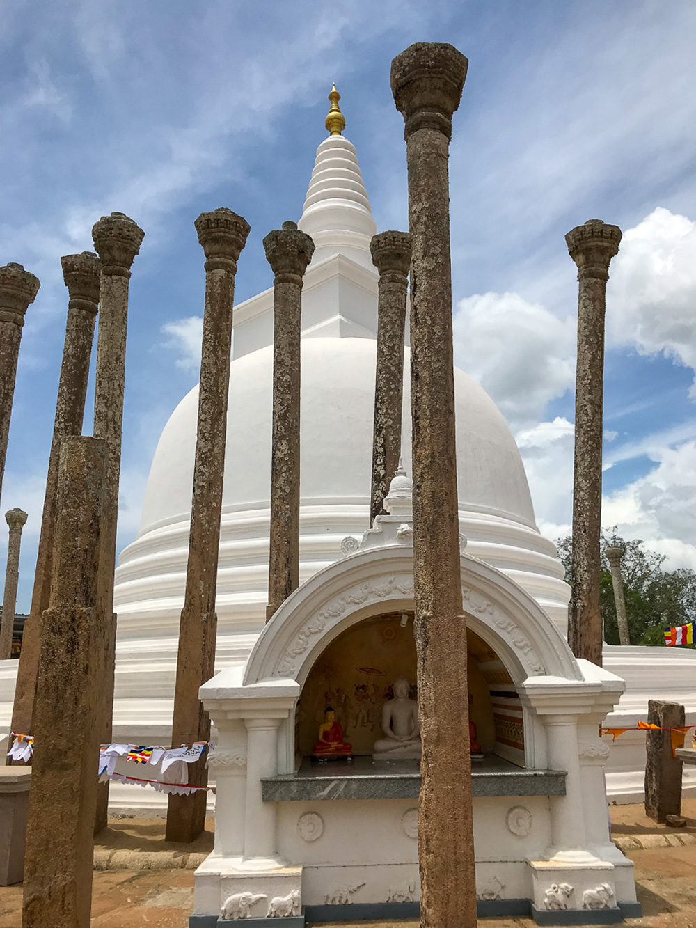 Sri Lanka Anuradhapura Stupa Thuparamaya