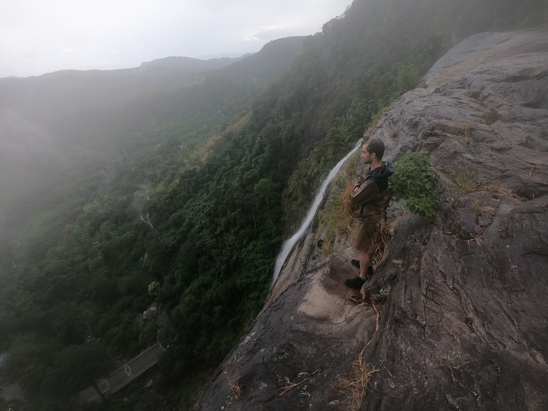 Sri Lanka Diyakuma falls Cascade