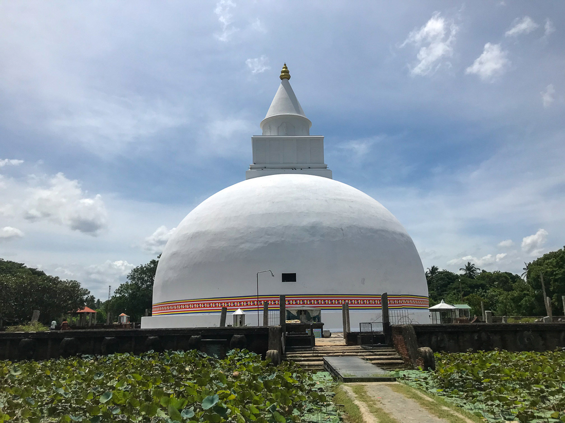 Sri Lanka Thissamaharama Yatala Stupa