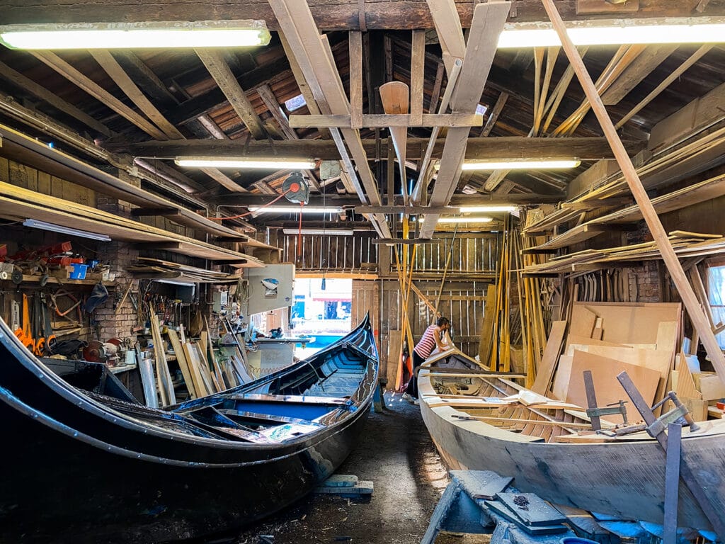 Venise atelier gondole