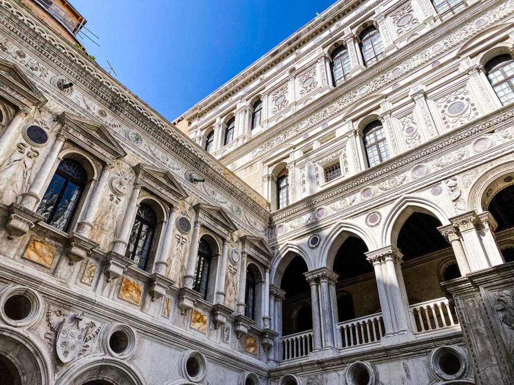 Venise palais des doges exterieur